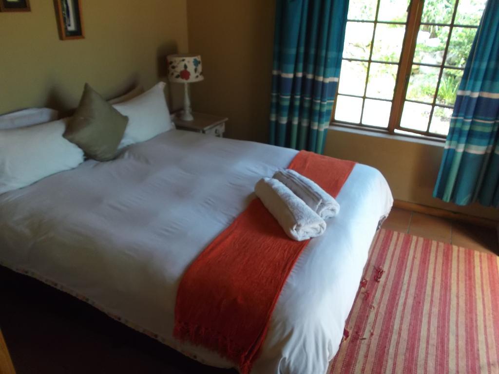 Fairy Knowe Backpackers Lodge Wilderness Ruang foto